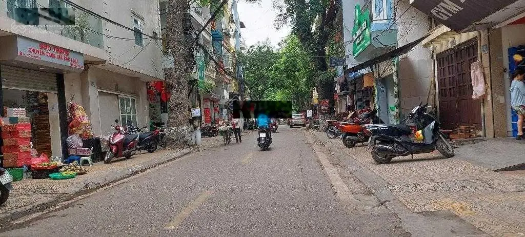 Mặt phố Giáp Bát kinh doanh oto tránh. 70m2 3 tầng MT 4.2m giá hơn 10 tỷ