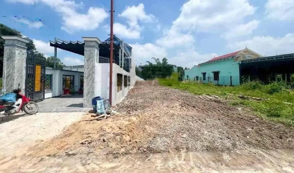 Bán nhanh lô đất thổ cư ngay MT Nguyễn Văn Rốp, Trảng Bàng, Tây Ninh, 180m2/SHR gần ngã tư Chợ Cũ