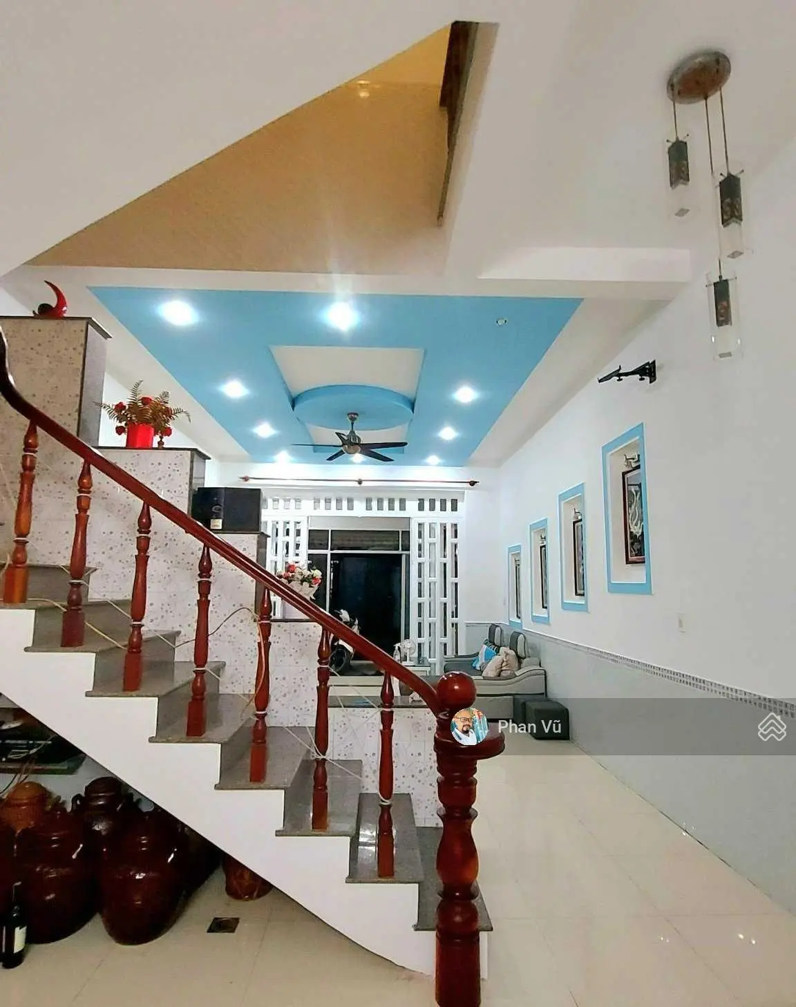 Nhà Đ. Phạm Ngũ Lão (chợ Xóm Vắng) DTSD 180m. LH: 0909 290 ***