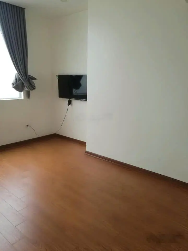 Bán căn hộ tầng trung, chung cư 143 Hạ Đình, cách đường Nguyễn Trãi 400m