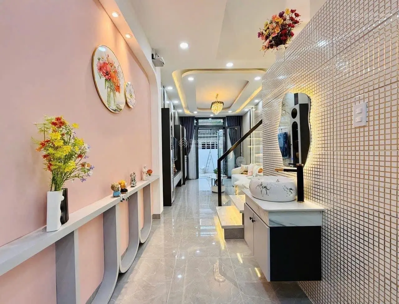 800tr có ngay nhà mặt tiền đường gần chợ bình chánh - đang cho thuê 9tr/tháng