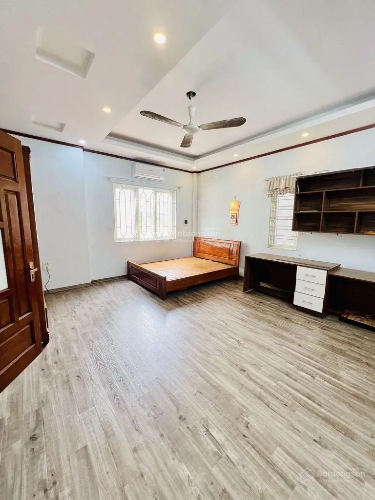 Bán nhà Đại Đồng 40m 5 tầng mt6.3m tương lai oto vào nhà giá 5.35 tỷ
