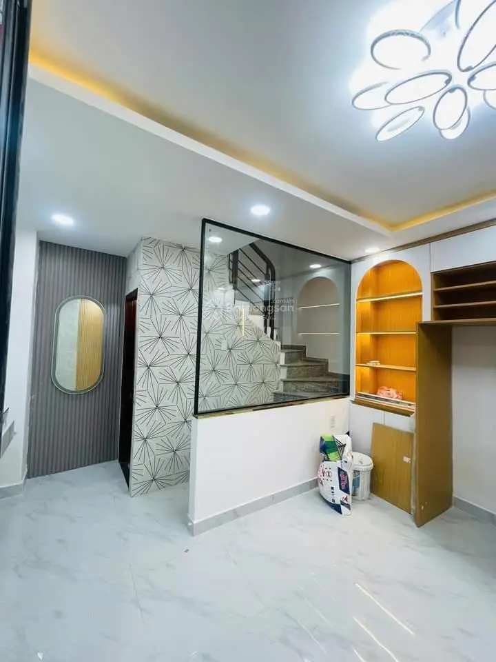 Bán căn Thích Quảng Đức, Phường 5, Phú Nhuận 40m2 giá 2ty3 sổ sẵn