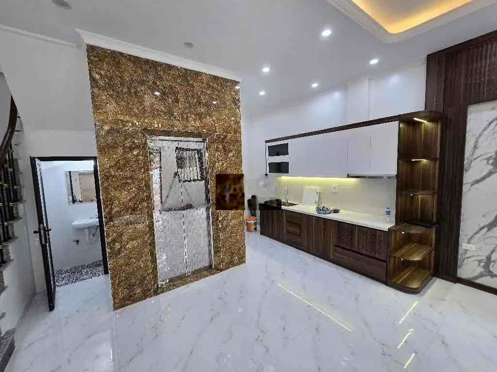 Xuân La - Tây Hồ - Ngõ Nông - 52m2. 6 Tầng - Thang Máy - Giá 11.3 Tỷ
