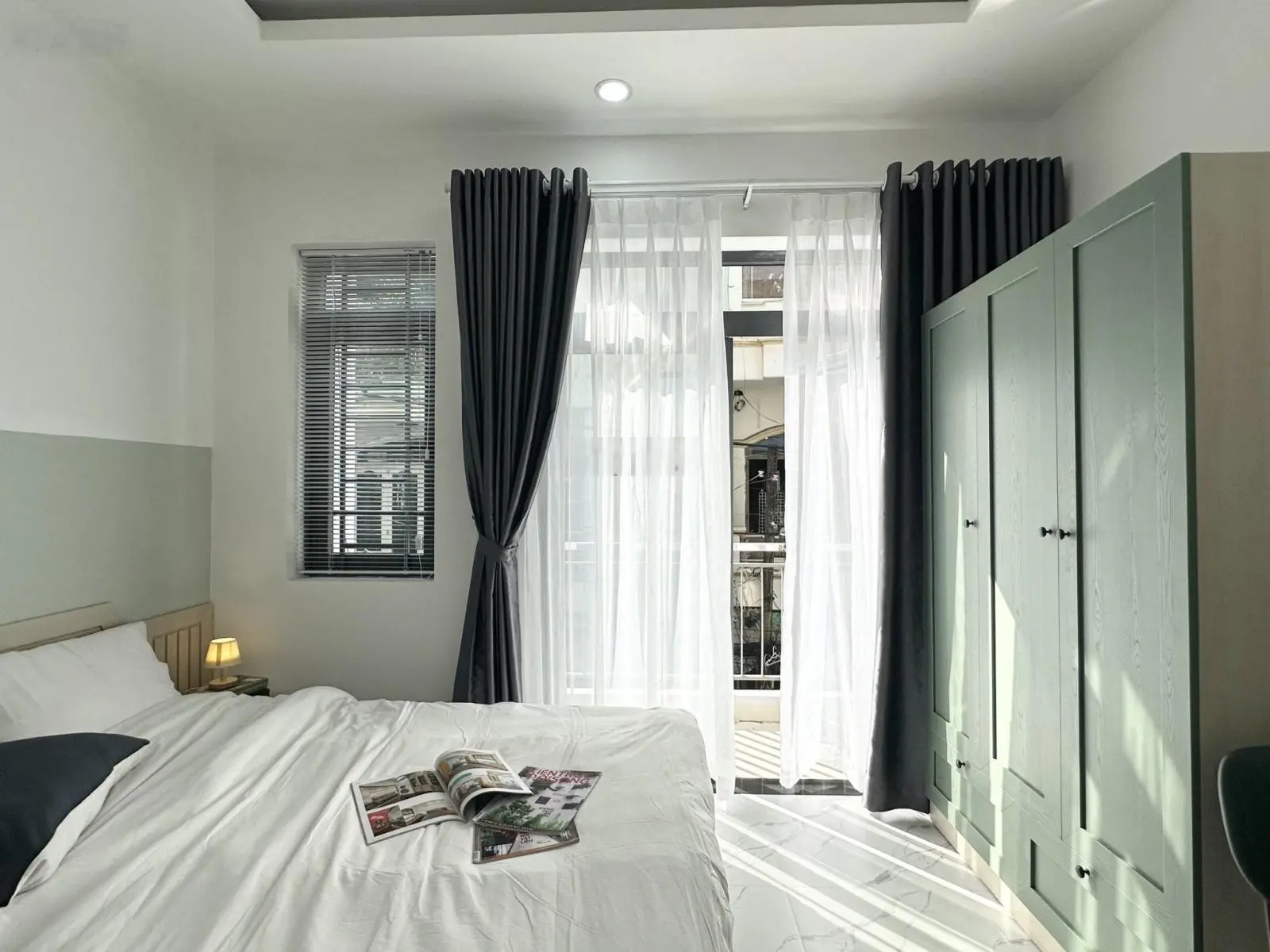 Xuất cảnh bán rẻ nhà 2 mặt tiền hẻm xe hơi Tô Hiến Thành, phường 15, Quận 10