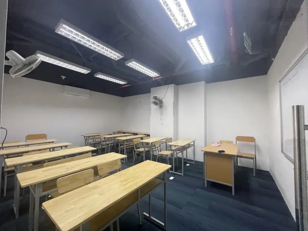 Bán Tầng 1+2 Chân Đế Shophouse 140m2 MT 9m.10,8 tỷ