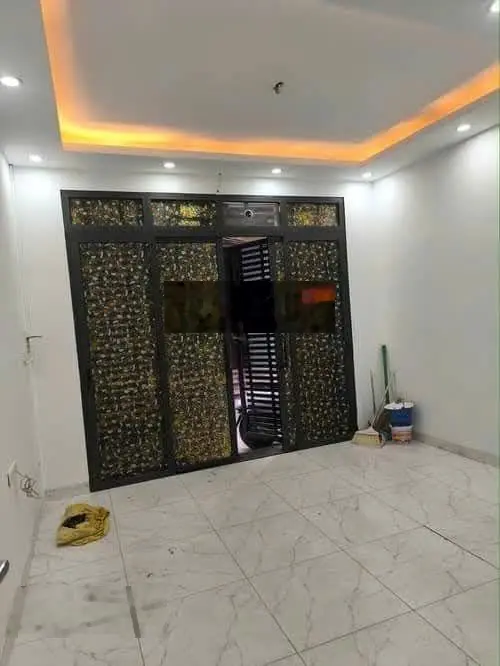 Bán gấp nhà mặt ngõ phố tây sơn,oto 4 chỗ đỗ cửa 30m ra phố
