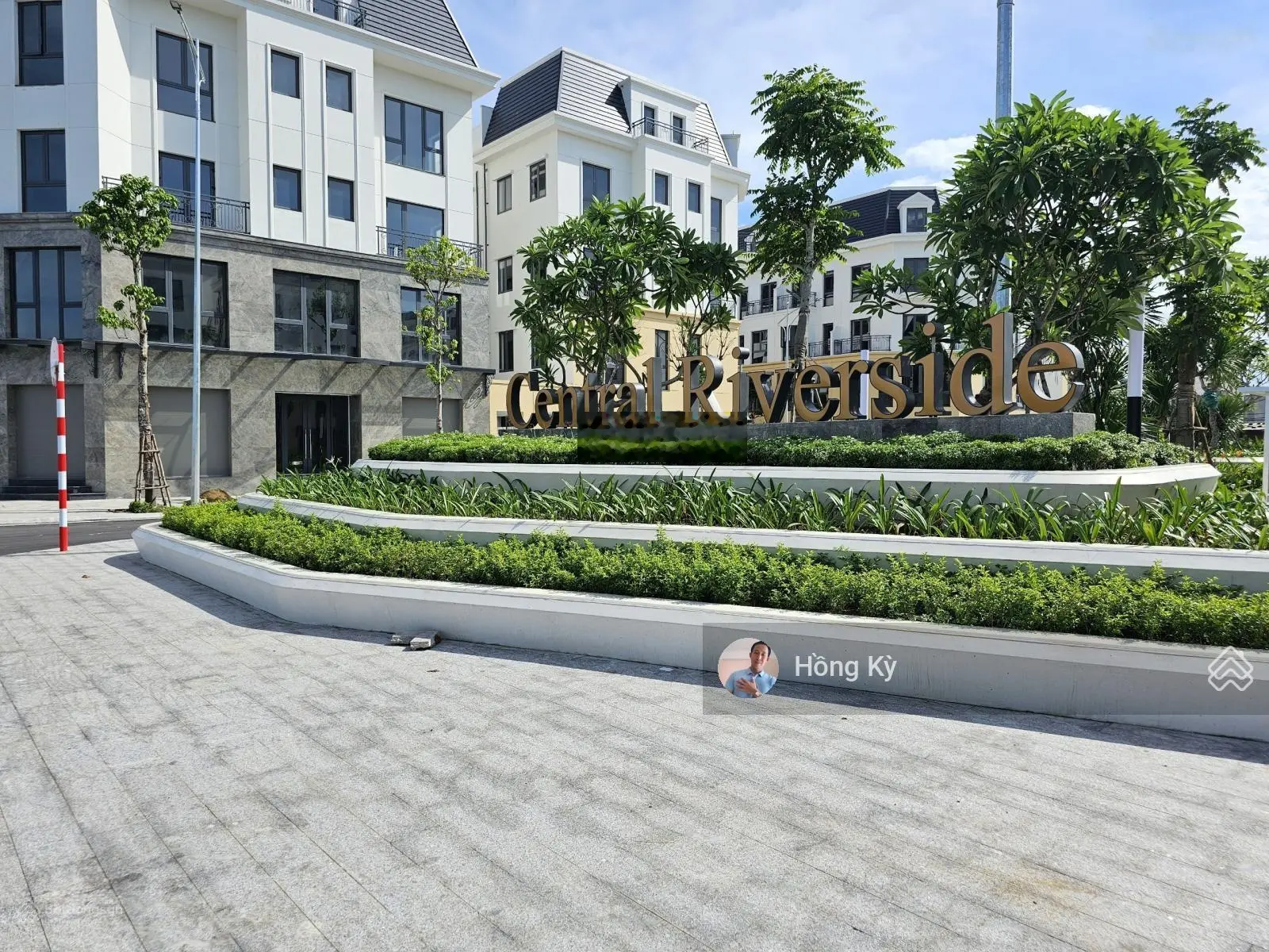Thanh toán 2,5 tỷ sở hữu căn liền kề góc vườn hoa, Đông Nam Lk13.15, 109m2, Central Rieverside