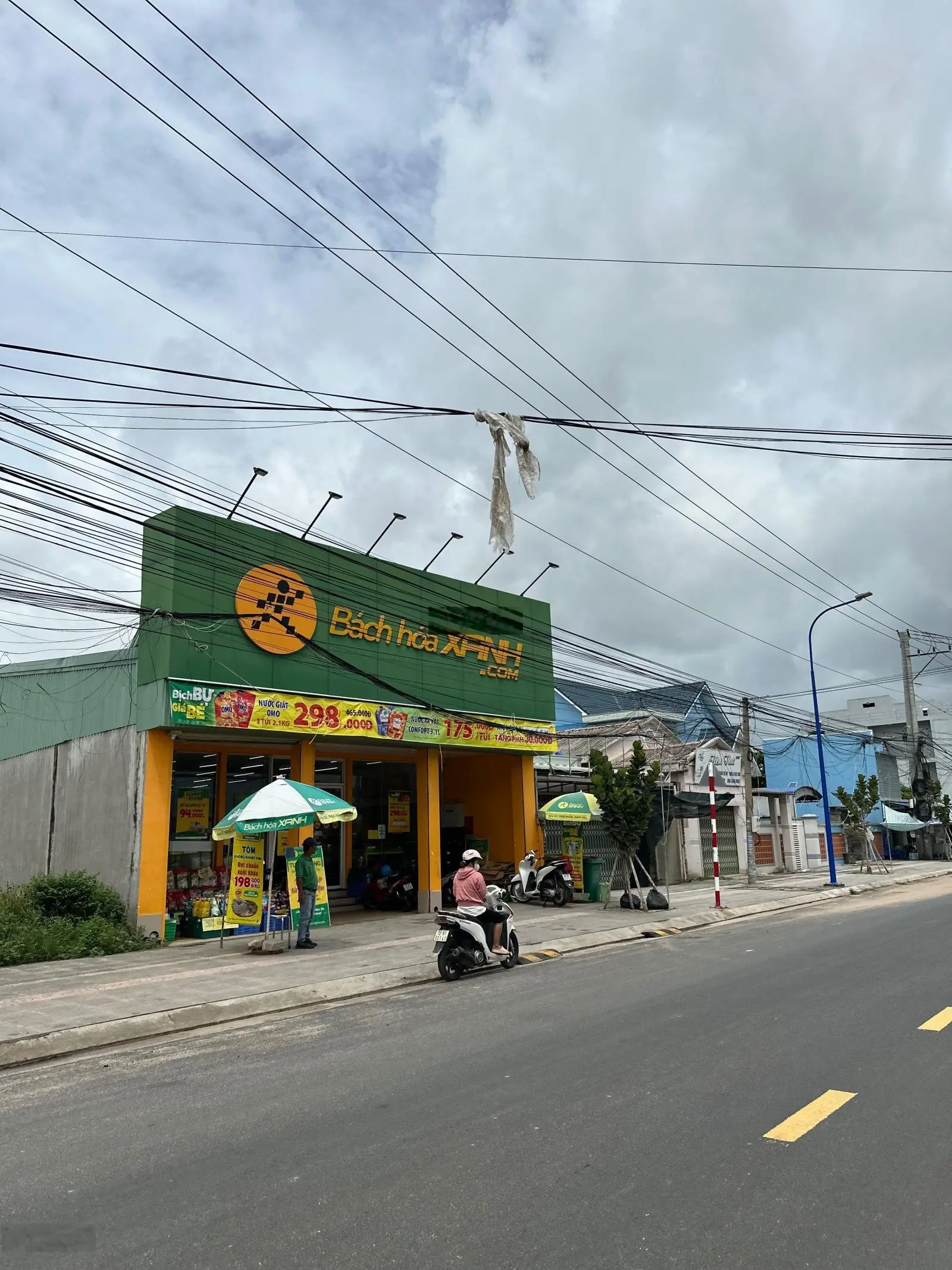 Chính chủ cần bán gấp lô đất gần Biển Hồ Tràm giá cực kì rẻ, nằm kế bên khu hành chính, gần biển