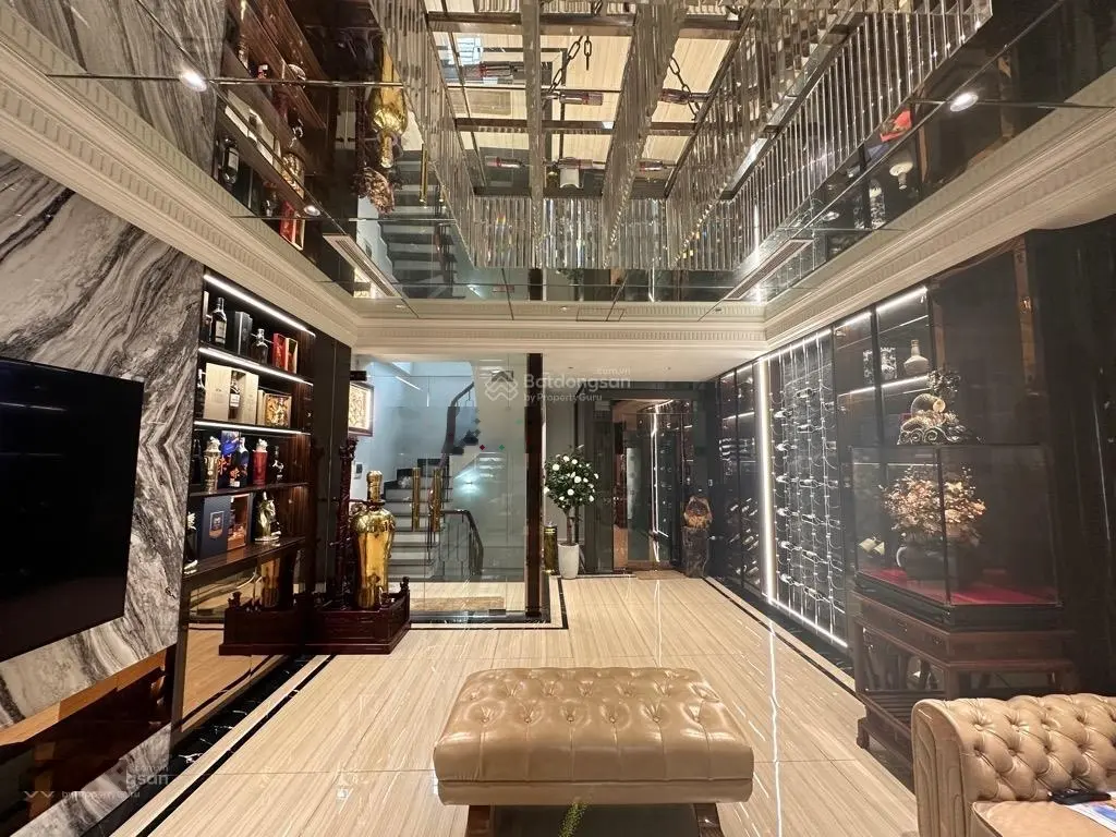 Bán nhà tại phố Đốc Ngữ, Ba Đình. Diện tích 50m2, giá 15,7 tỷ