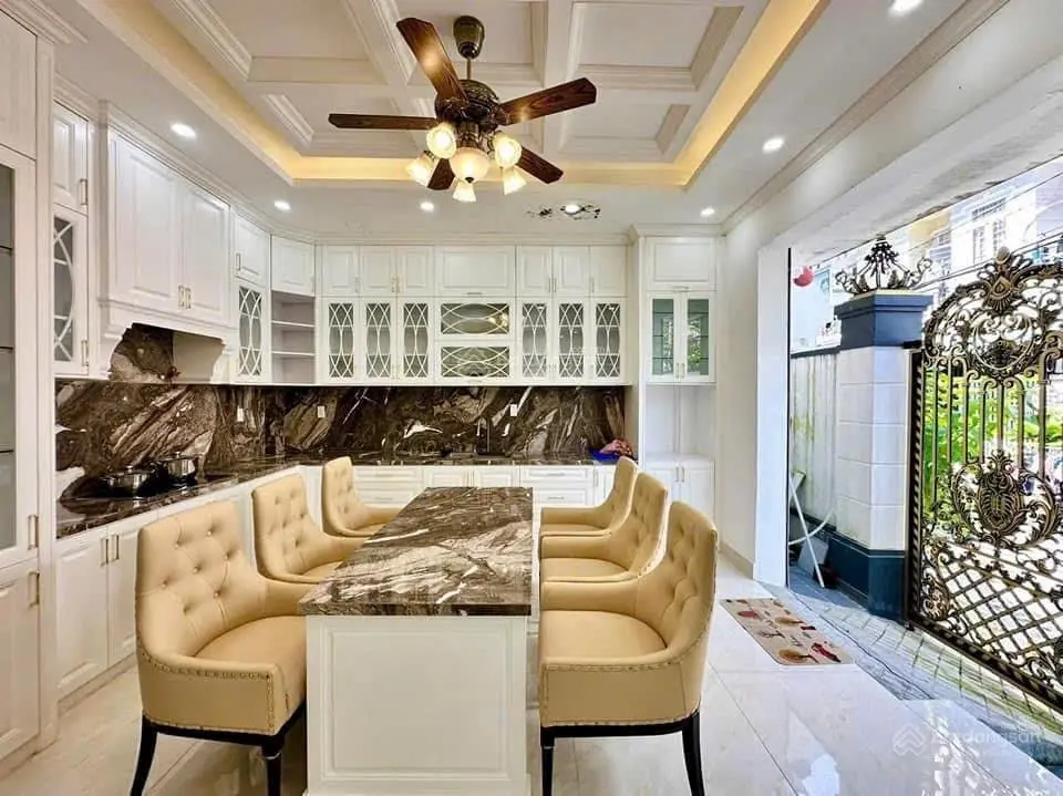 Bán nhà tân cổ điển 2 mặt tiền-huỳnh tấn phát-thị trấn-nhà bè