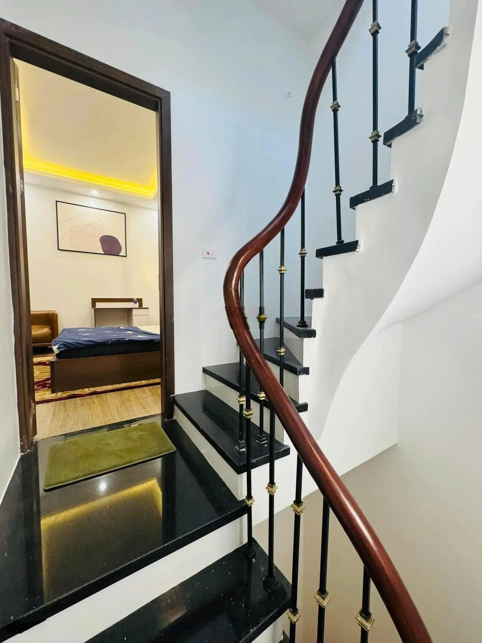 Cực hiếm bán nhà phố kim ngưu - hai bà trưng. 25m2, 4 tầng, mt 3.8m. ngõ rộng, tiện ích ngập tràn.