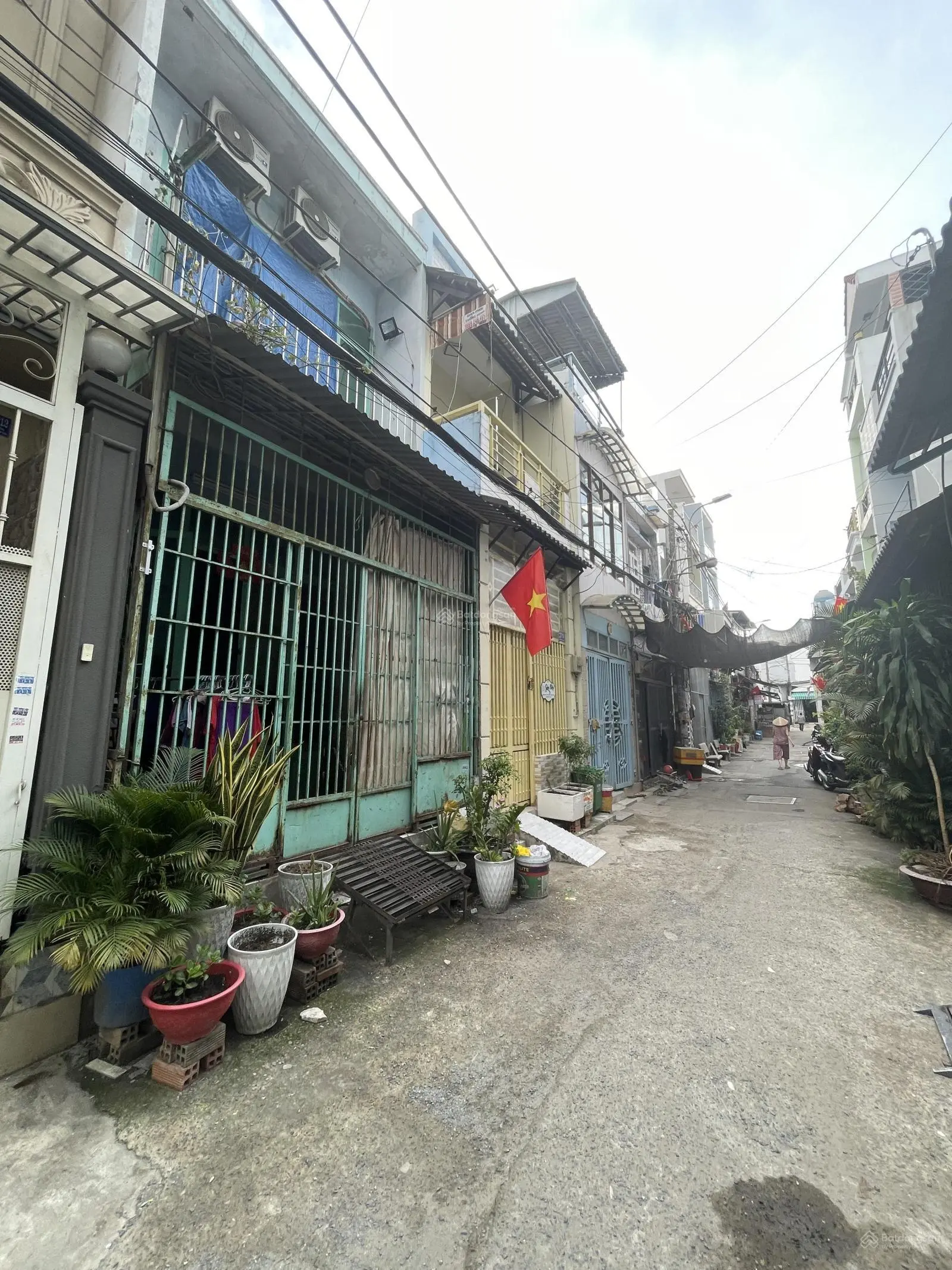 Lê Đình Cẩn - hẻm 5m - 2 tầng - 2PN sổ hồng riêng