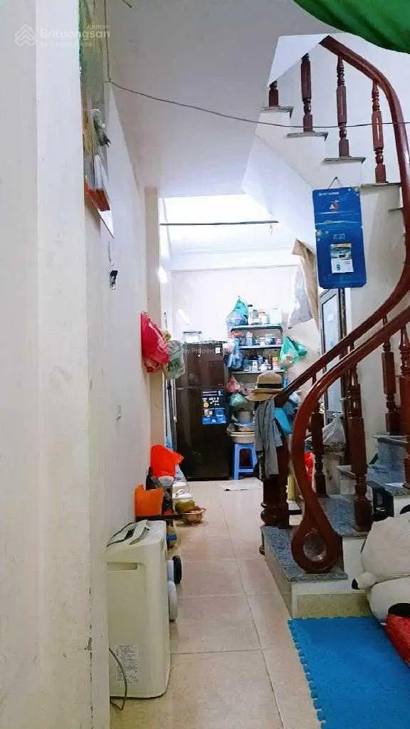 Nhà Lĩnh Nam 34m2, 4 tầng, 3.6 tỷ, sổ đỏ chính chủ, không quy hoạch, ngõ trước nhà rộng 3m