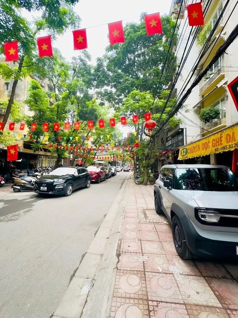 Thiên Hiền MĐ - vỉa hè đá bóng- phân lô ô tô tránh kinh doanh, ngõ thông, lô góc 2 mặt ô tô - 25 tỷ