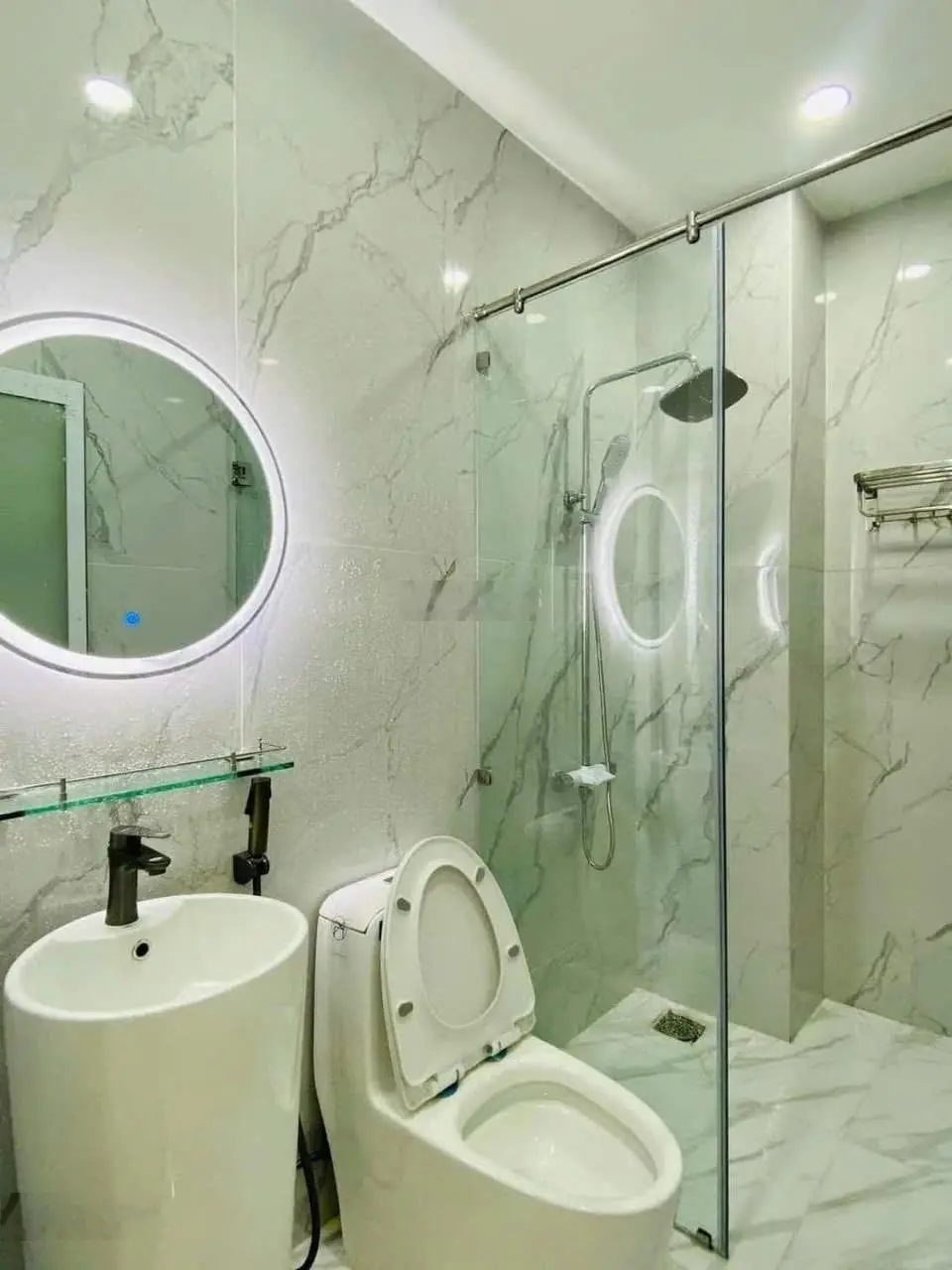 Chính chủ bán nhà cho thuê 22tr/tháng Nguyễn Tư Nghiêm, Bình Trưng Tây, Quận 2 giá 3 tỷ 550