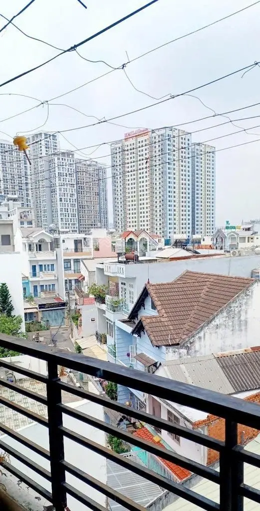 Chủ nhiệt cần bán gấp! Nhà 4 tầng, DT: 53m² vuông vức, hẻm 3.5m gần MT Đ. Nguyễn Duy Trinh, 6 tỷ TL
