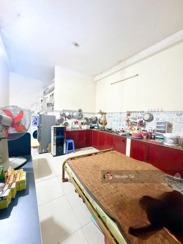 Bán gấp nhà riêng Mã Lò, BTân, 60m2, 3 tầng đúc mới, hẻm xe hơi thông, nhỉnh 4 tỷ.
