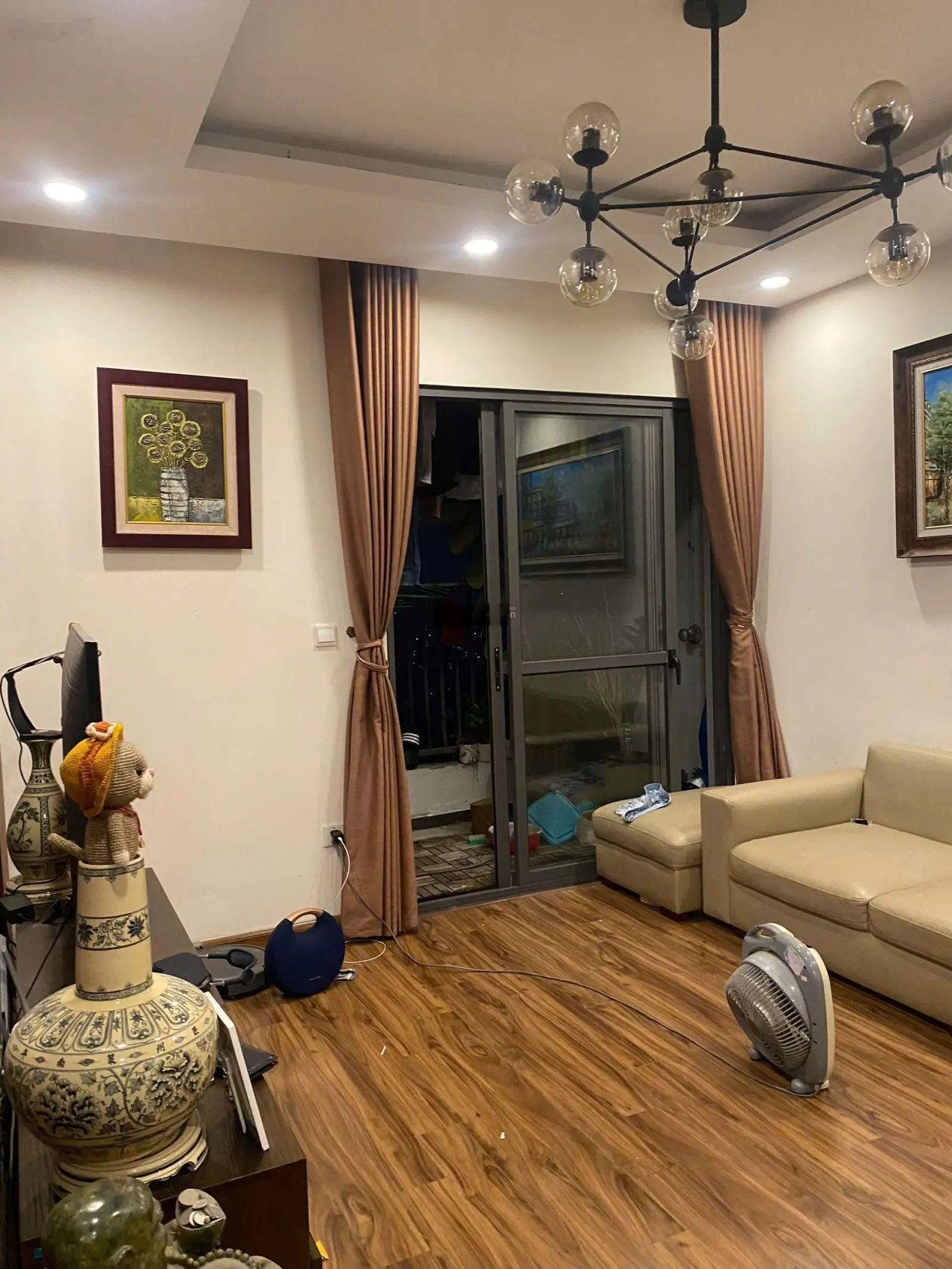 Chính chủ bán căn 3PN, 2WC, 104m2, chỉ 6,1 tỷ. Full NT cao cấp, mát mẻ. LH: 0343 202 ***