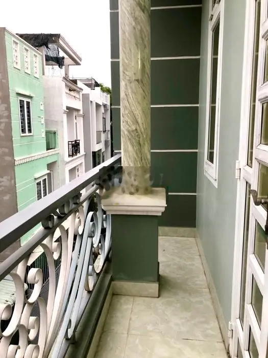 Bán nhà 4 giá 6,2 tỷ, diện tích 60 m2, tại Quốc lộ 13, phường Hiệp Bình Phước