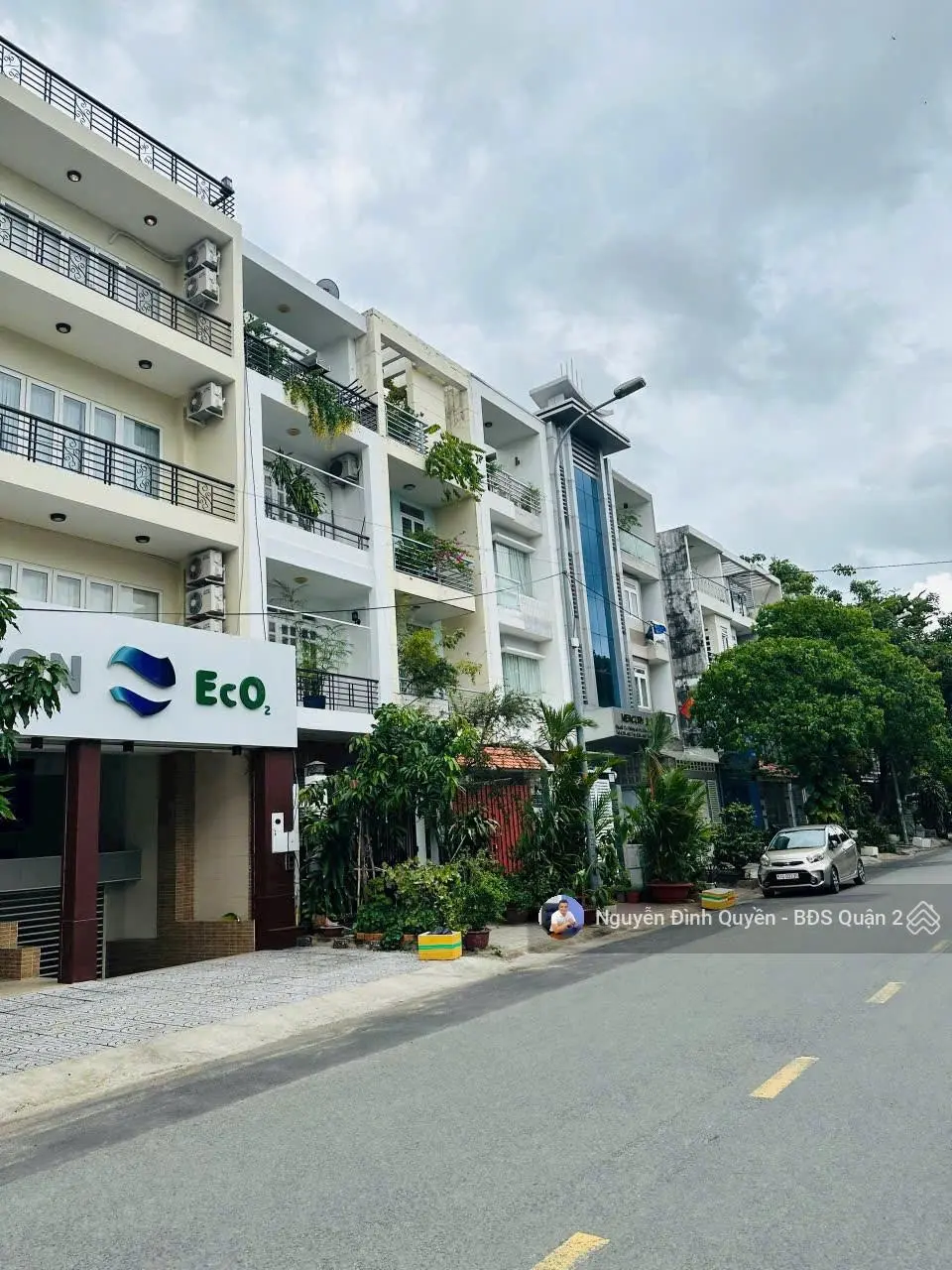 Nhà phố - Ngay đường Dương Văn An - P. An Phú - Quận 2. DT: 5x20m - 3 lầu đẹp - giá 25 tỷ TL