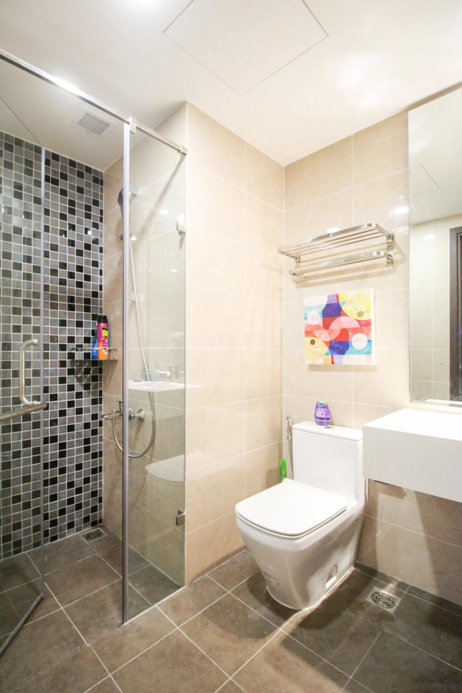 Cực phẩm đầu tư! Officetel Tresor 34m2 lầu cao view sông, hồ bơi chỉ 2,28 tỷ quá rẻ LH 0931 785 ***