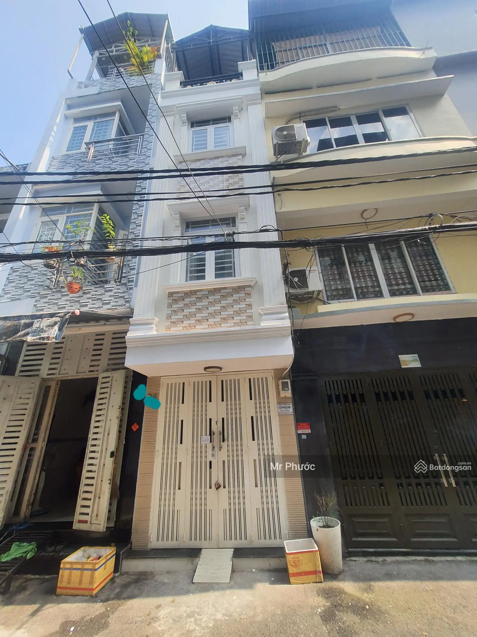 Bán nhà mặt tiền đường số khu vĩnh hội phường 4, quận 4, 18m2, 4 tầng, đẹp ở ngay chỉ 4,55tỷ