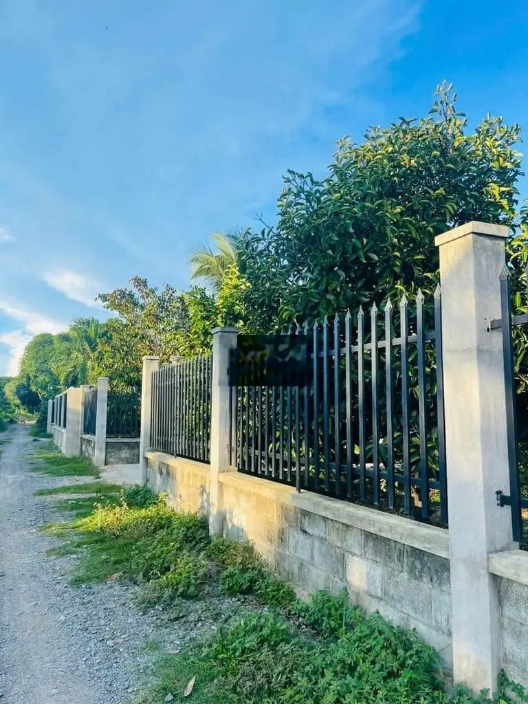 bán 1200m2 ở trung tâm thị trấn, sẵn thổ cư, gần nhiều kcn, tthc