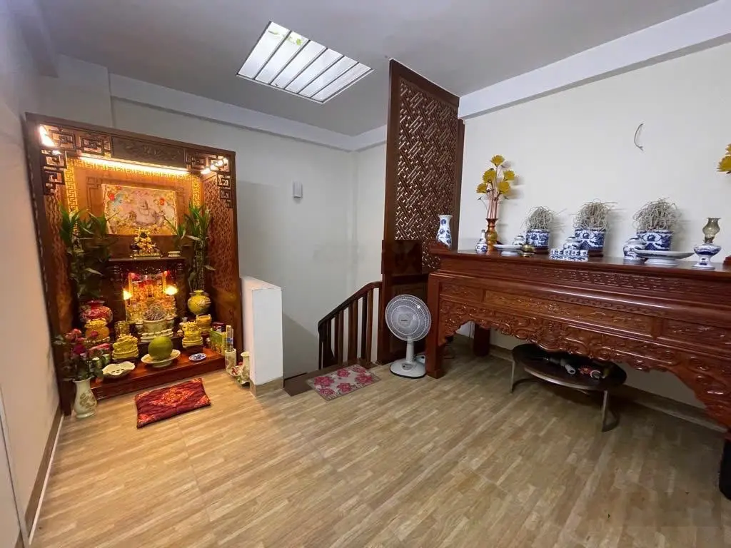 Chỉ ~8 Tỷ! Nhà phân lô Lê Đức Thọ. DT 39m2* 5 Tầng* MT đẹp. Ngõ thông rộng* Gần phố* Nhiều tiện ích