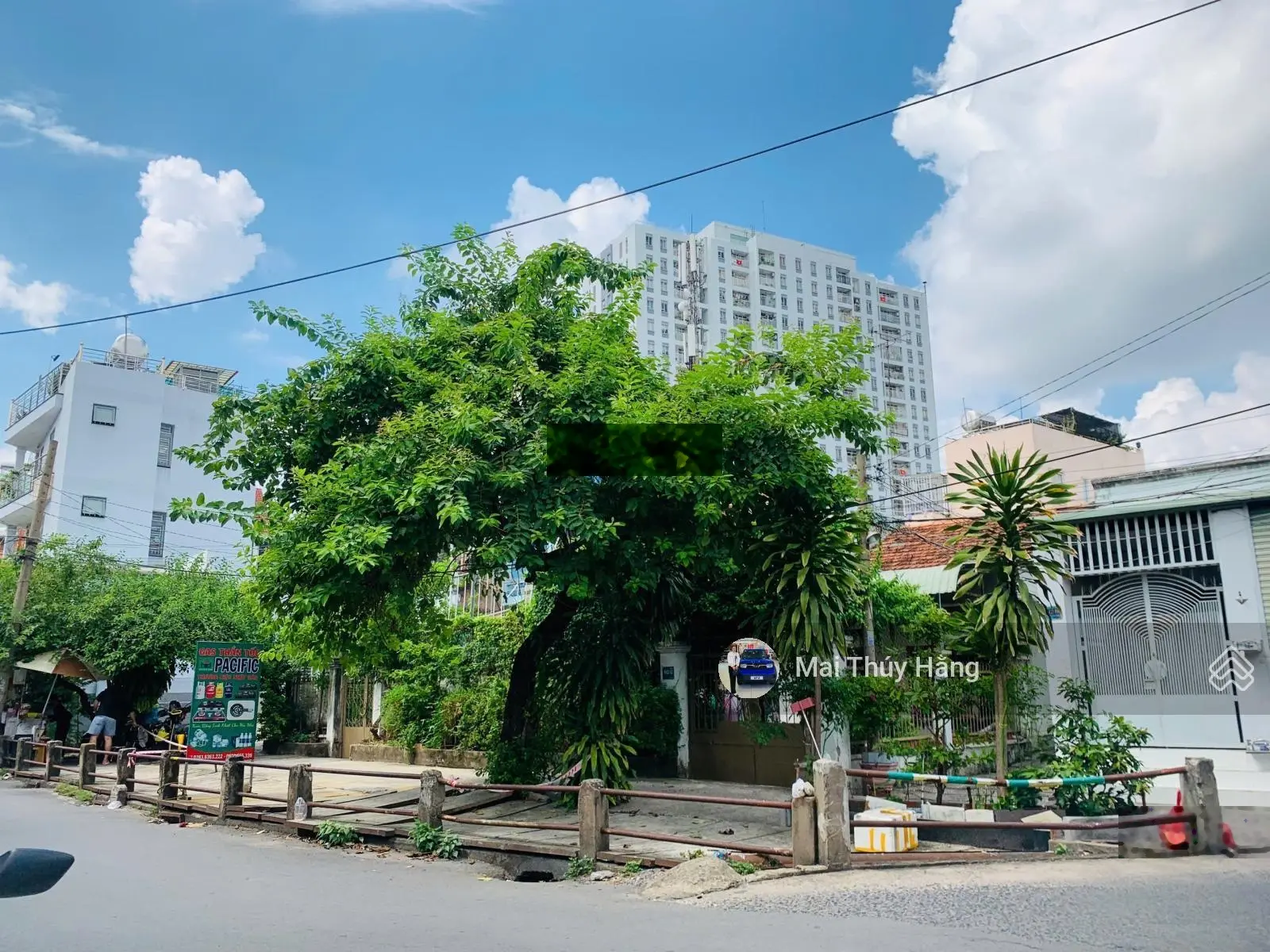 Bán gấp nhà mt ngay chợ thủ đức - khu vực kd sầm uất - ngang 4.6m nở hậu - đường thôg - giá 7.5 tỷ