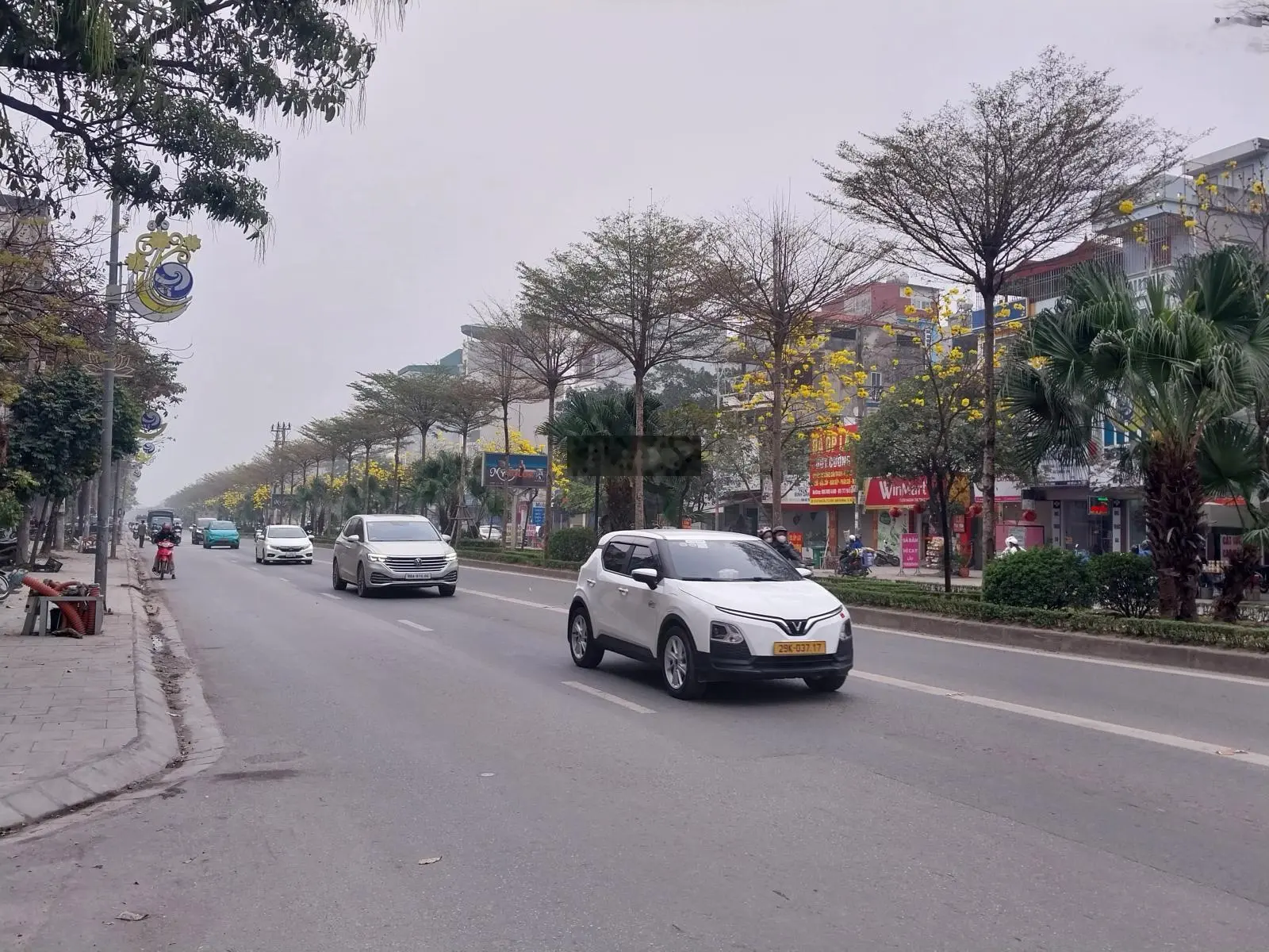 Nhà đẹp long lanh - Lê Trọng Tấn- Hà Đông, thang máy ,ô tô tránh, 52m, 5 tầng, mt 4m giá 11.5 tỷ