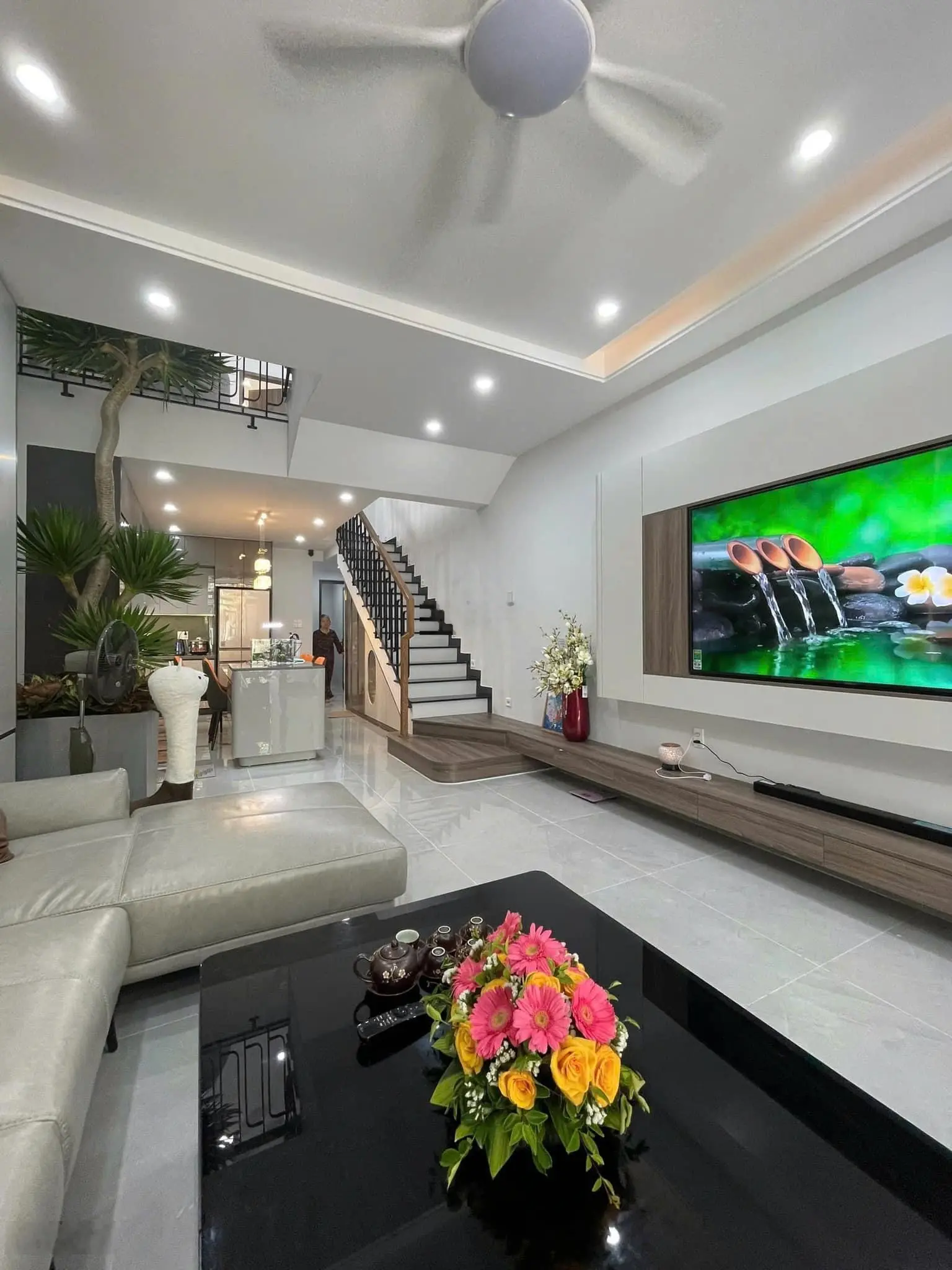 Chính chủ bán gấp nhà Phạm Thế Hiển , p5, quận 8. Dt 48m2.giá 2,4 tỷ. Shr, hoàn công đủ