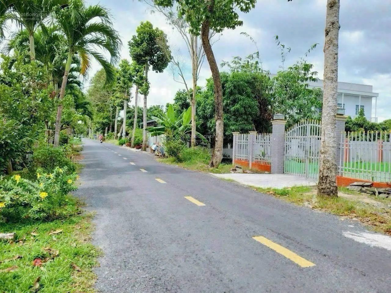 Chính chủ cần bán 120m2 đất thổ cư / 475tr ở Châu Thành, Bến tre gần KCN Gia Long, có SHR