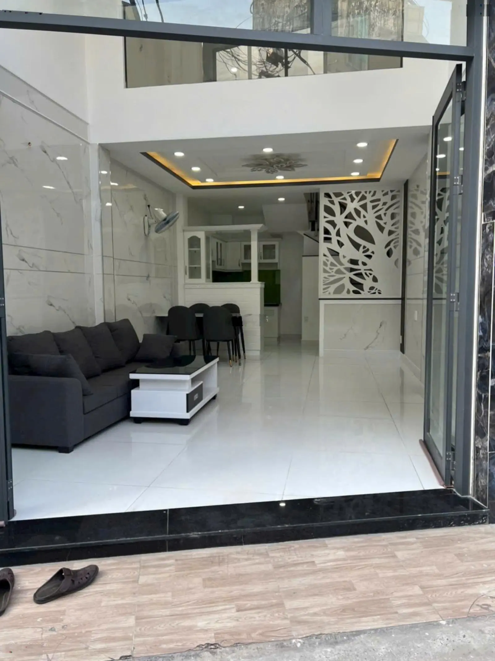 Bán gấp nhà đường Nguyễn Thượng Hiền, Bình Thạnh, 40m2 3PN 5WC, giá 3,7 tỷ, sổ hồng riêng