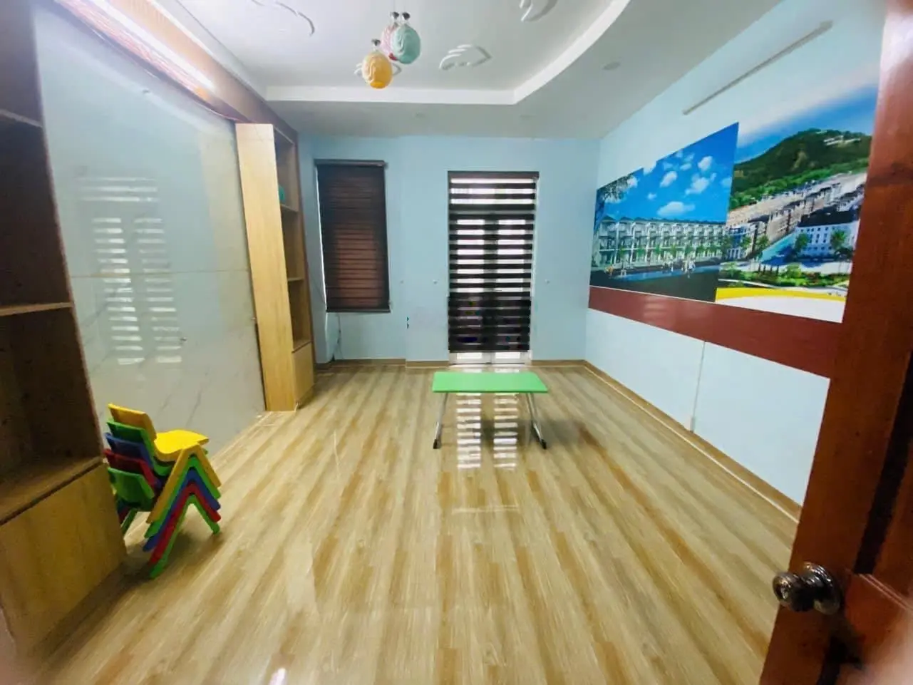 * Bán nhà HXH cách sân bay Tân Bình 10 phút , 4 tầng , 56m2 giá 8.5 TL