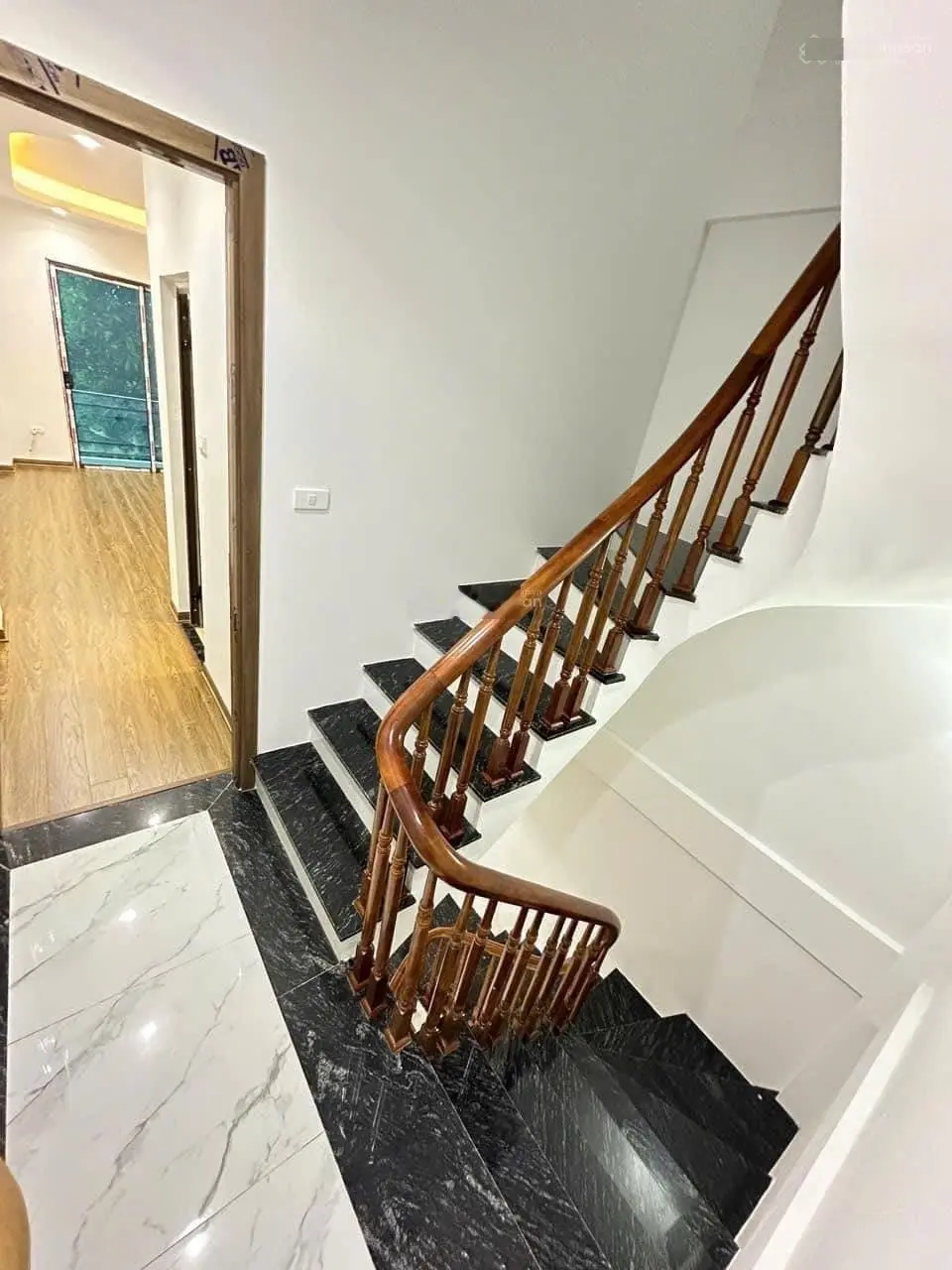 Hơn 4 tỷ - ô tô đỗ cửa - bán nhà Vân Canh - 35m2 - 5T - 3,5m MT - xây mới - ngõ 3,5m