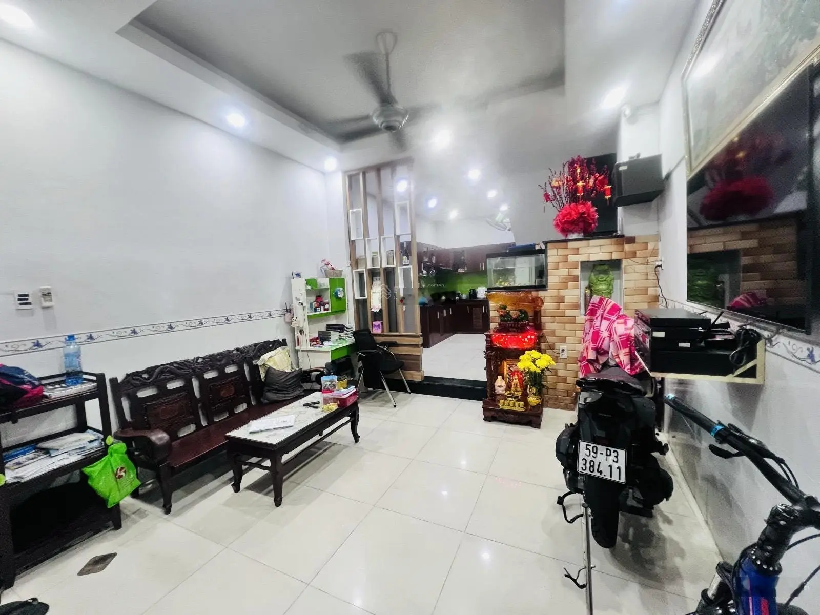 Nhà đẹp 4 tầng ngay Hồng Lạc, 37m2 nở hậu 4.2m, hẻm rộng thông tứ tung, Chỉ 5tỷ6 siêu hiếm