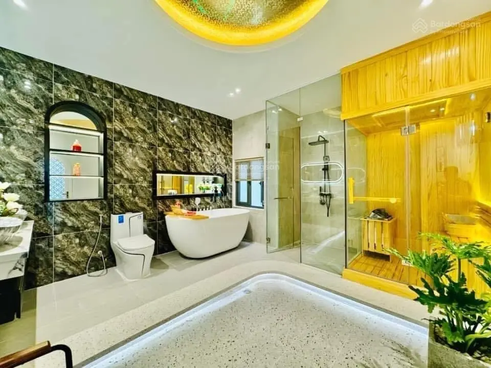 Cần bán nhà Chu Văn An, Bình Thạnh. 64m2 - Giá 3 Tỷ 370- Đang cho thuê 17tr/ tháng. SHR, Hẻm xe hơi
