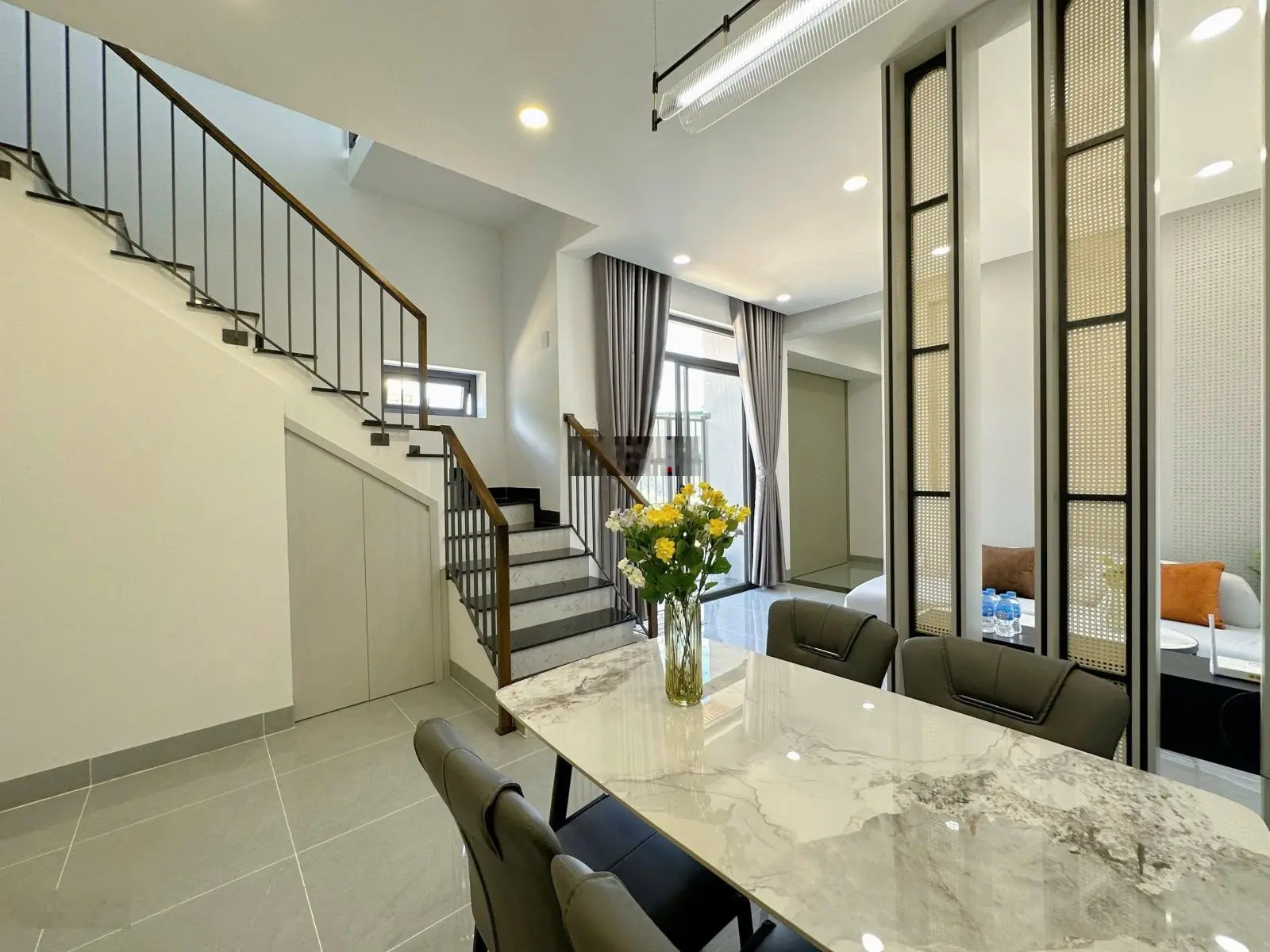 Nhà 1 mê full nội thất mới đẹp hẻm Đỗ Nhuận - mà chỉ có 2.580 tỷ