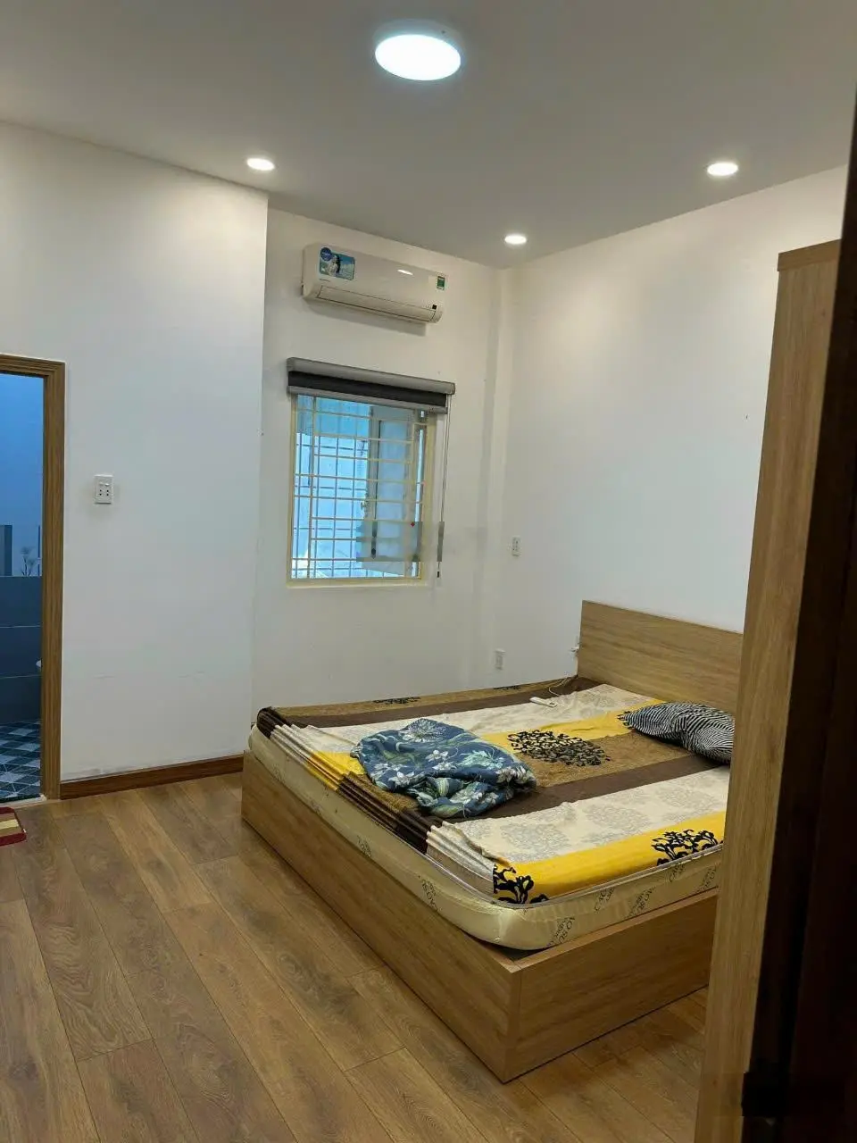 *bán nhà hẻm ô tô 95 lê văn lương, quận 7*