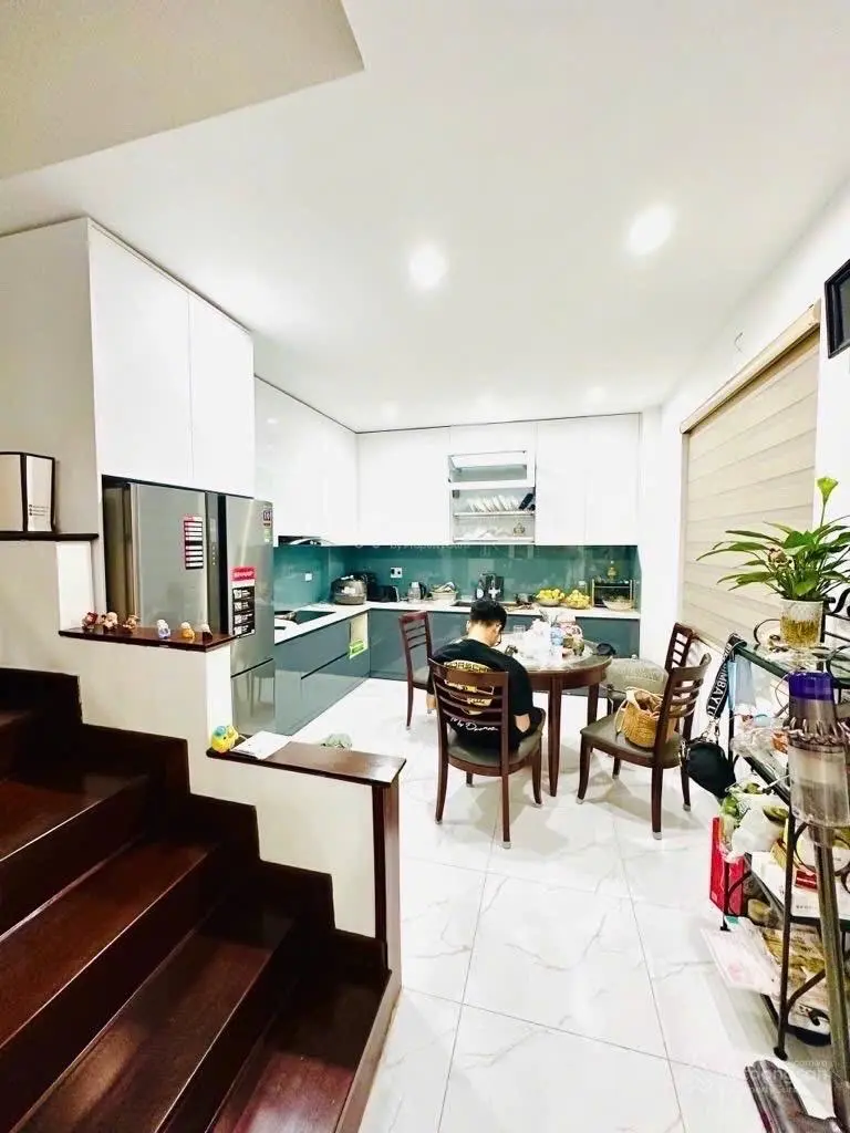 Bán nhà quận cầu giây,nhà phố nguyễn văn huyên. 43m xây 5 tầng 8,2 tỷ.