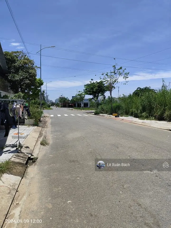 Bán gấp 115m2 đất mặt tiền Hoàng Hoa Thám, P2, Vĩnh Long. Cách sân vận động Vĩnh Long 300m
