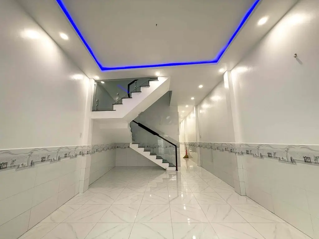 1 tỷ xx - Nhà 4 phòng ngủ hẻm oto gần Chợ Bông Sen Sóc Trăng