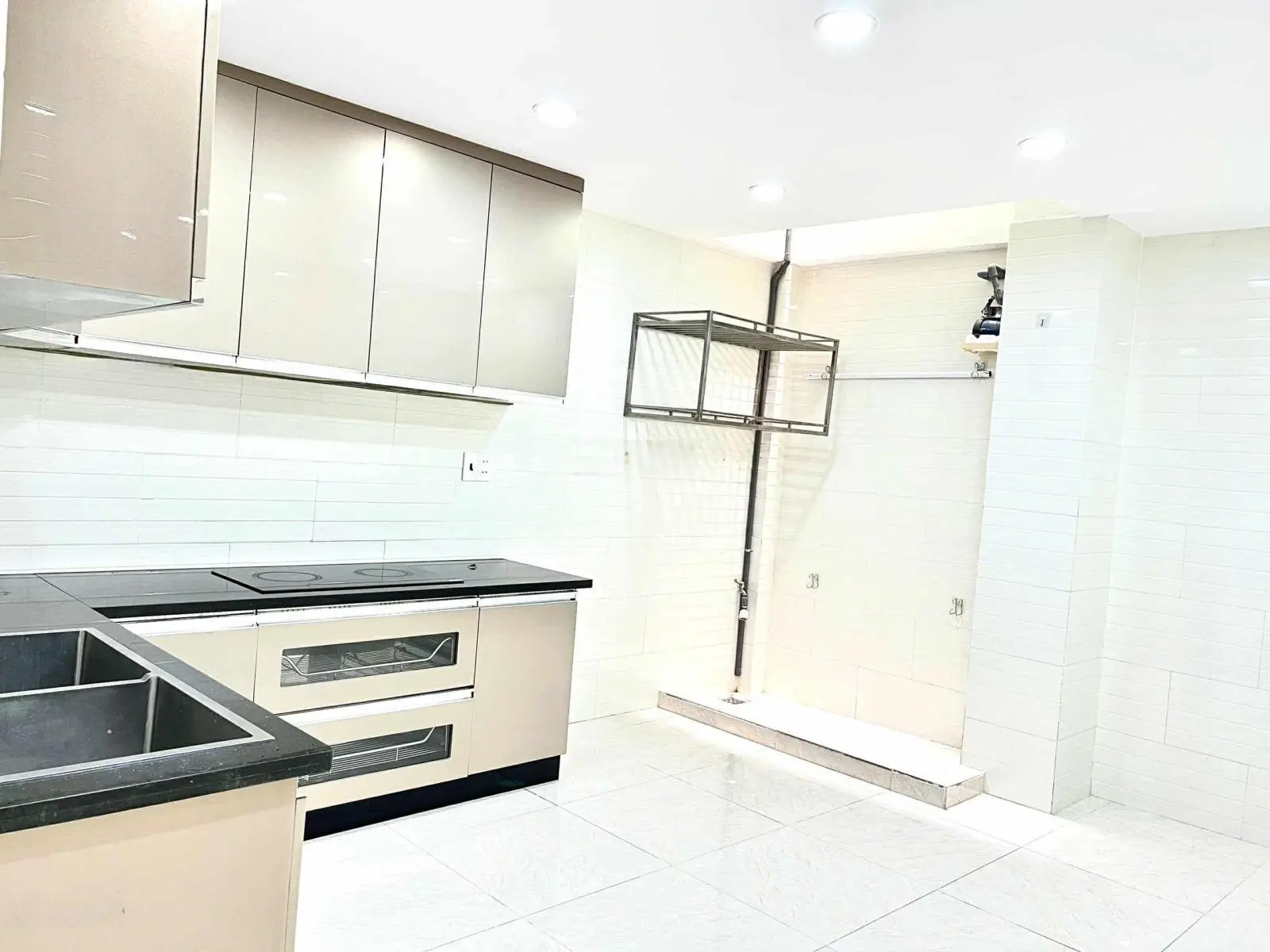 Bán nhà 2 tầng sát Himlam P Tân Kiểng Q7 56m2. Sẵn dòng tiền 13tr/th. Chỉ 5.6 tỷ - LH 0938827657