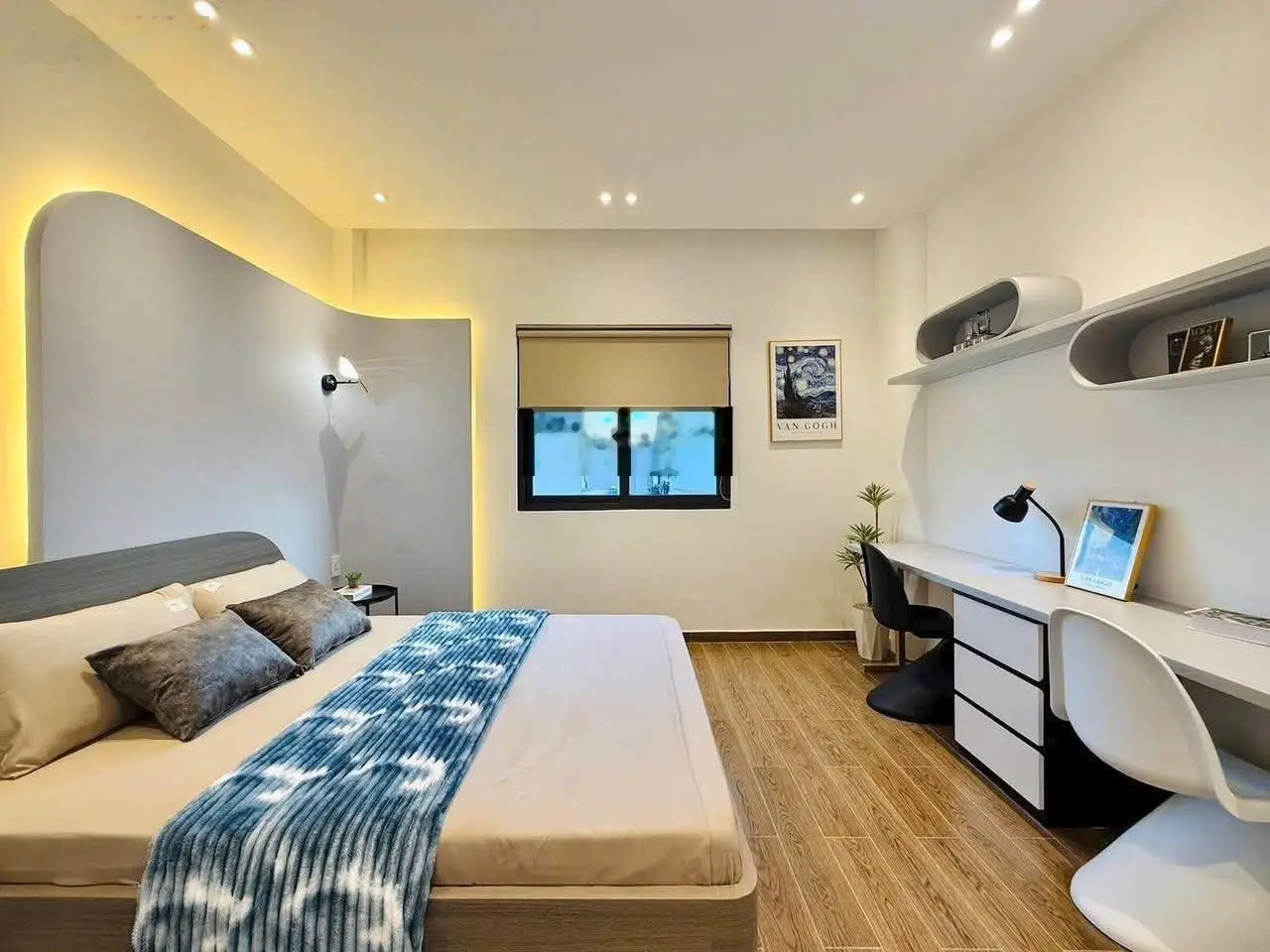 Căn siêu phẩm có thang máy - xe hơi ngủ trong nhà