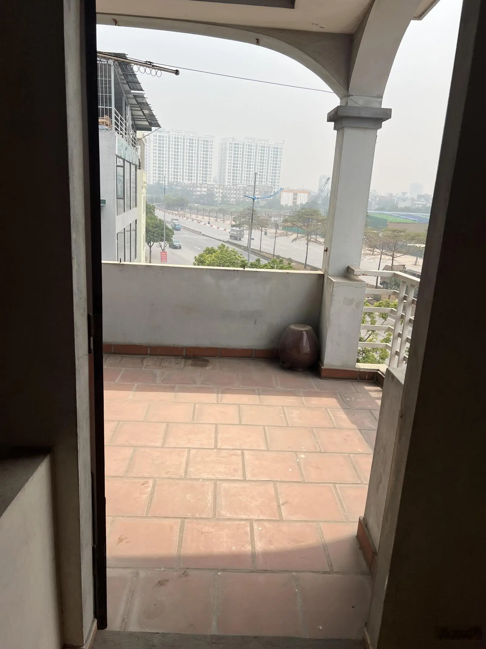 Hiếm: nhà mặt phố lý sơn kinh doanh mọi mặt hàng. khu vực ít nhà bán