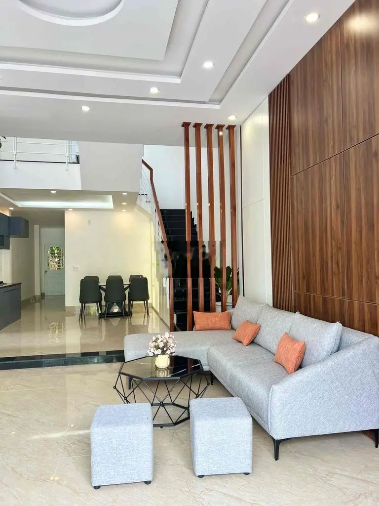 Nhà 3 tầng mới đẹp đường 7m5 BÙI THIỆN NGỘ