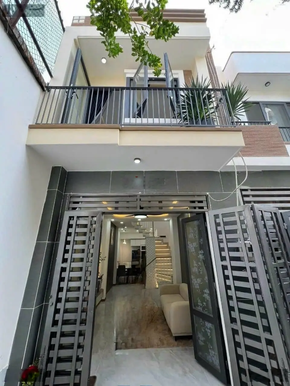 Siêu phẩm nhà 31m2 Cao Thắng, P12, Q10. Gần Bảo Tàng Y Học Cổ Truyền, xây 2 tầng. Gía 1 tỷ850