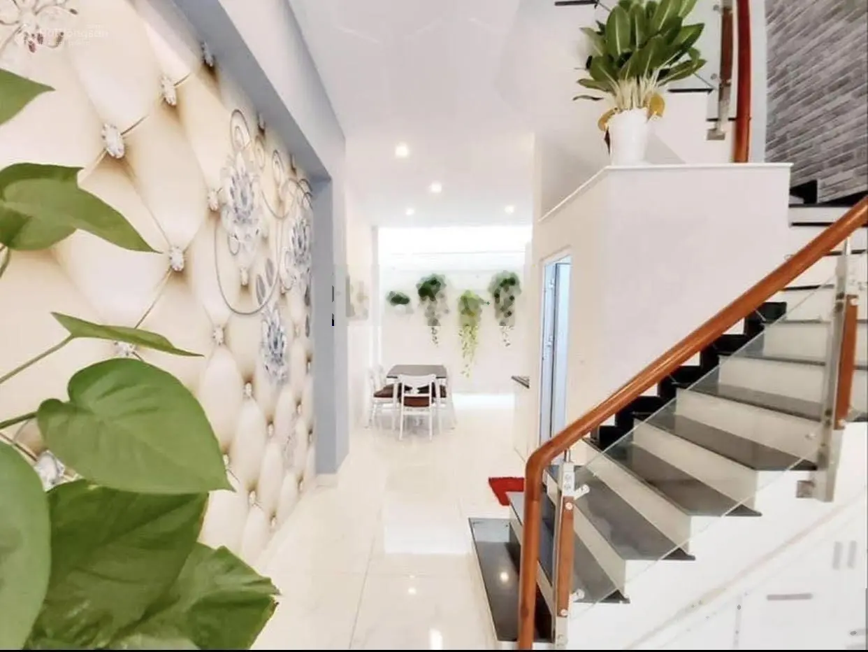 Giá chuyên đầu tư Nguyễn Tiểu La, P. 8, Quận 10, DT 60,2m2 đang cho thuê 30tr/th, sổ riêng