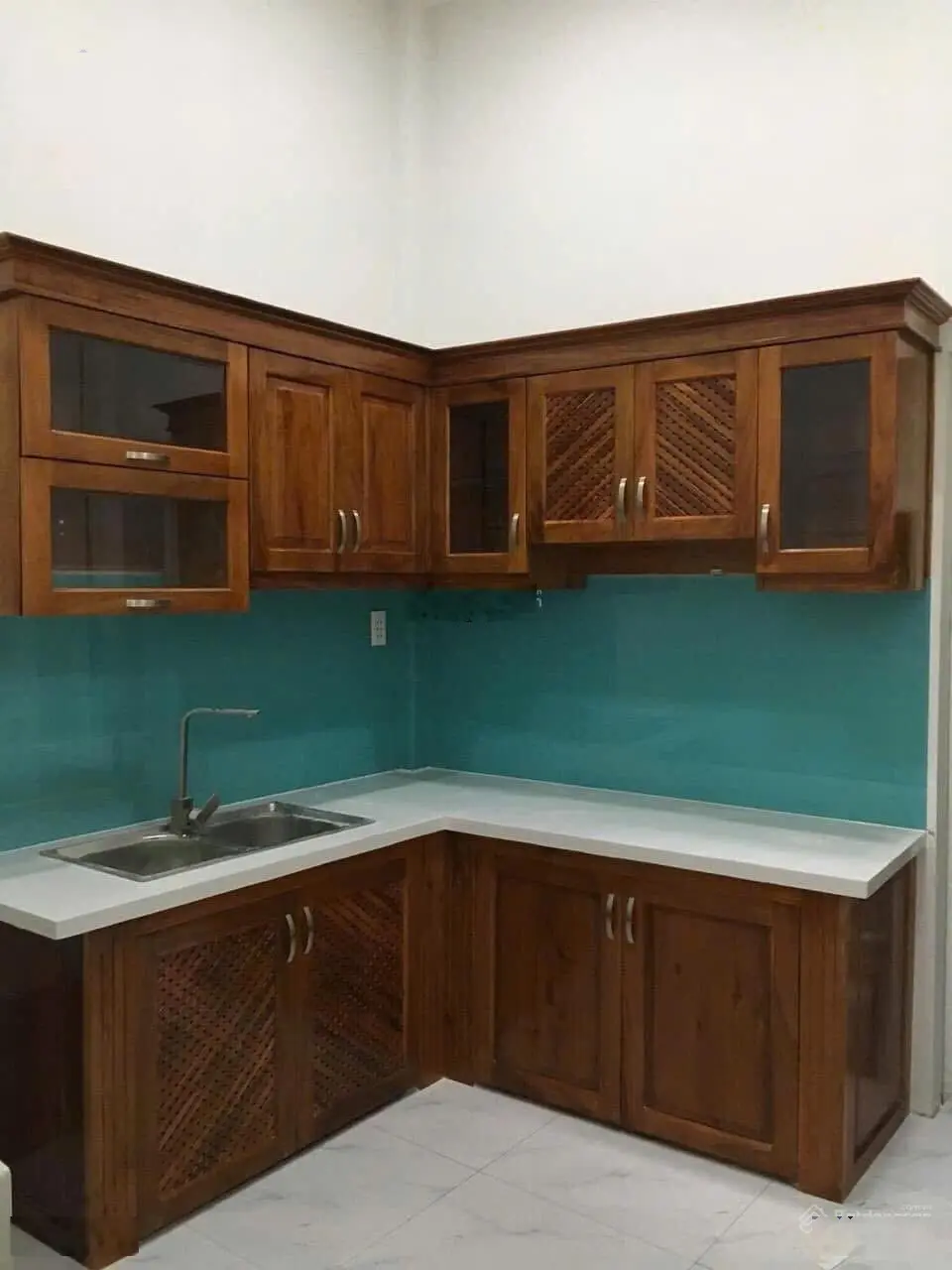 Bán nhà sổ hồng hoàn công MT 48m2 Chợ Nguyễn Chế Nghĩa P12Q8. 3.2x15, trệt 2 lầu. 4PN 3WC. 5.6tỷ TL